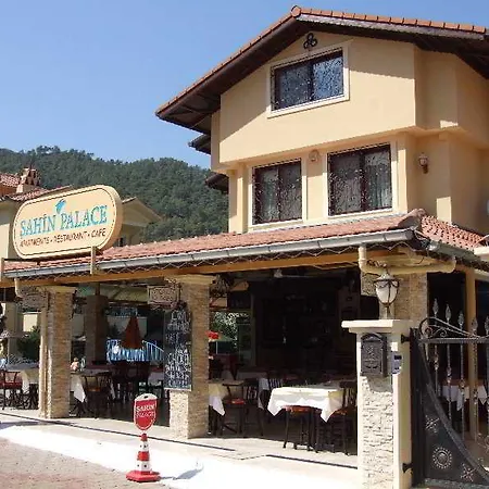 Sahin Palace Hotel 3*