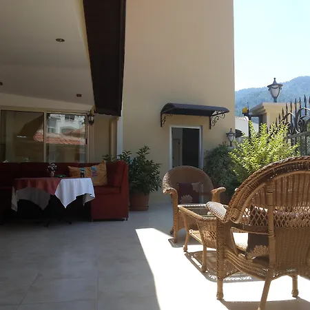 Sahin Palace Hotel 3*