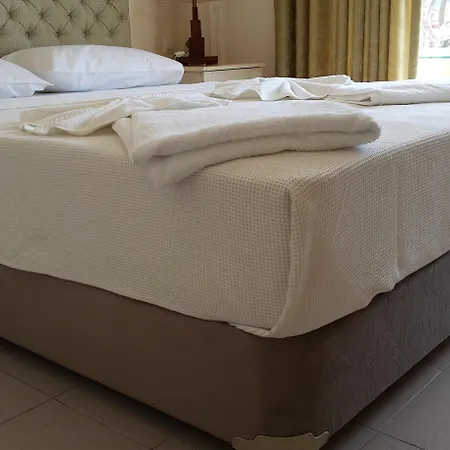 Sahin Palace Icmeler